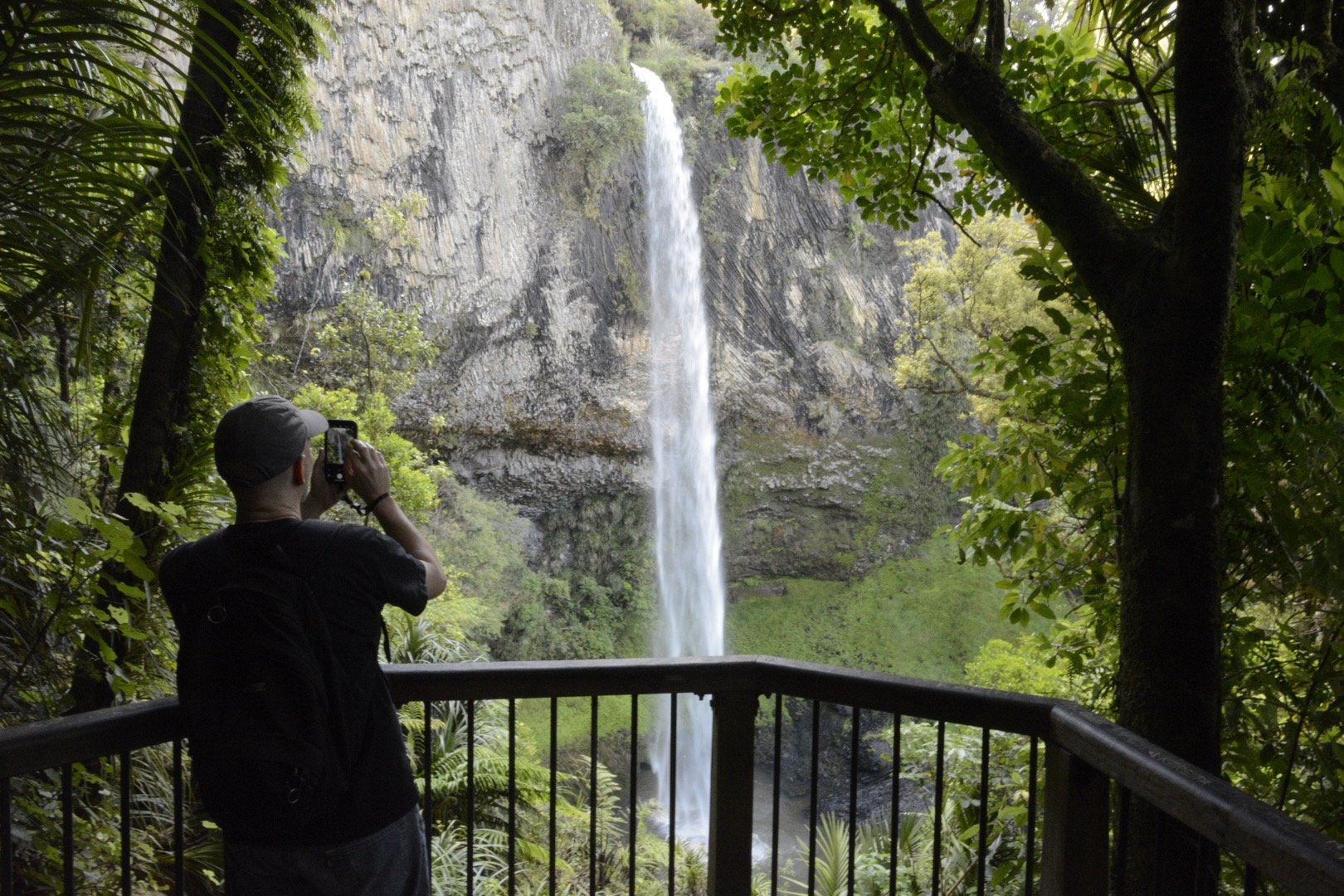 Bridal Veil Falls New Zealand