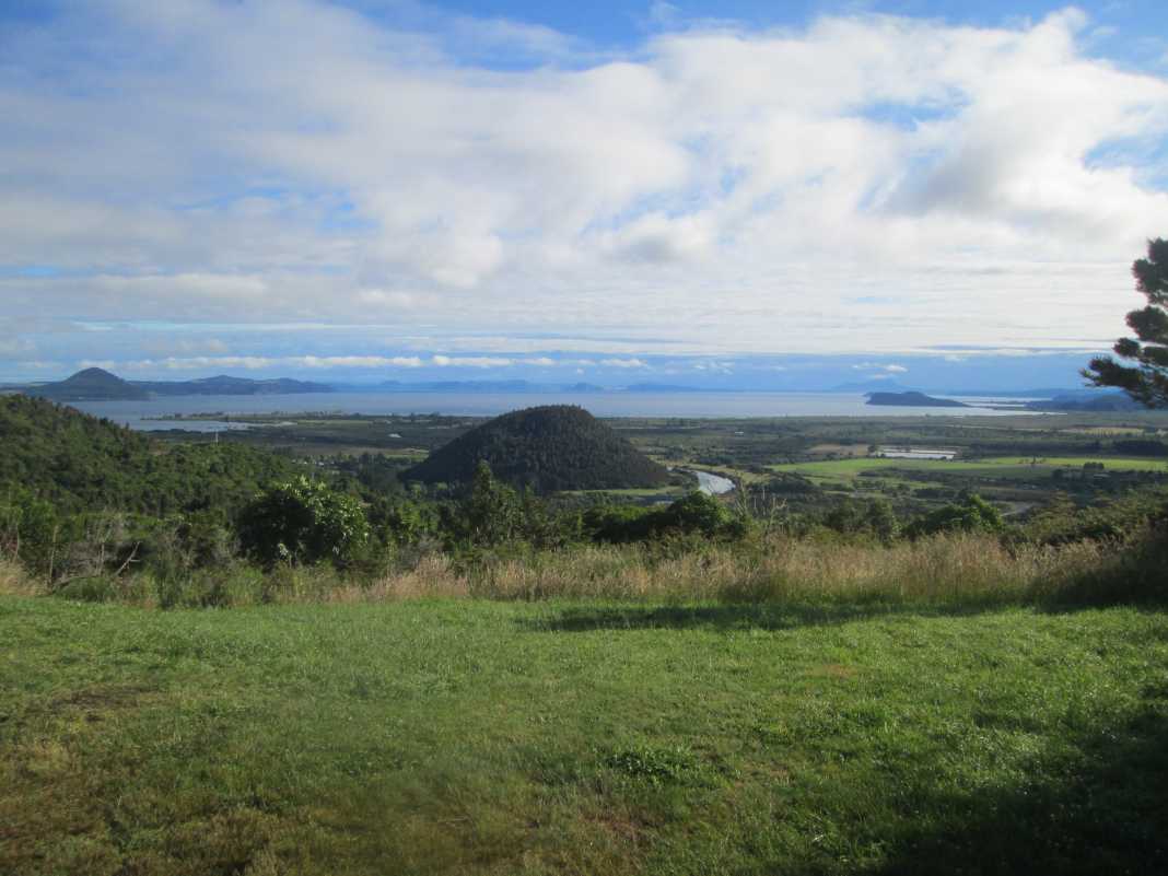 Simply Walk Into Mordor Tokaanu Lodge